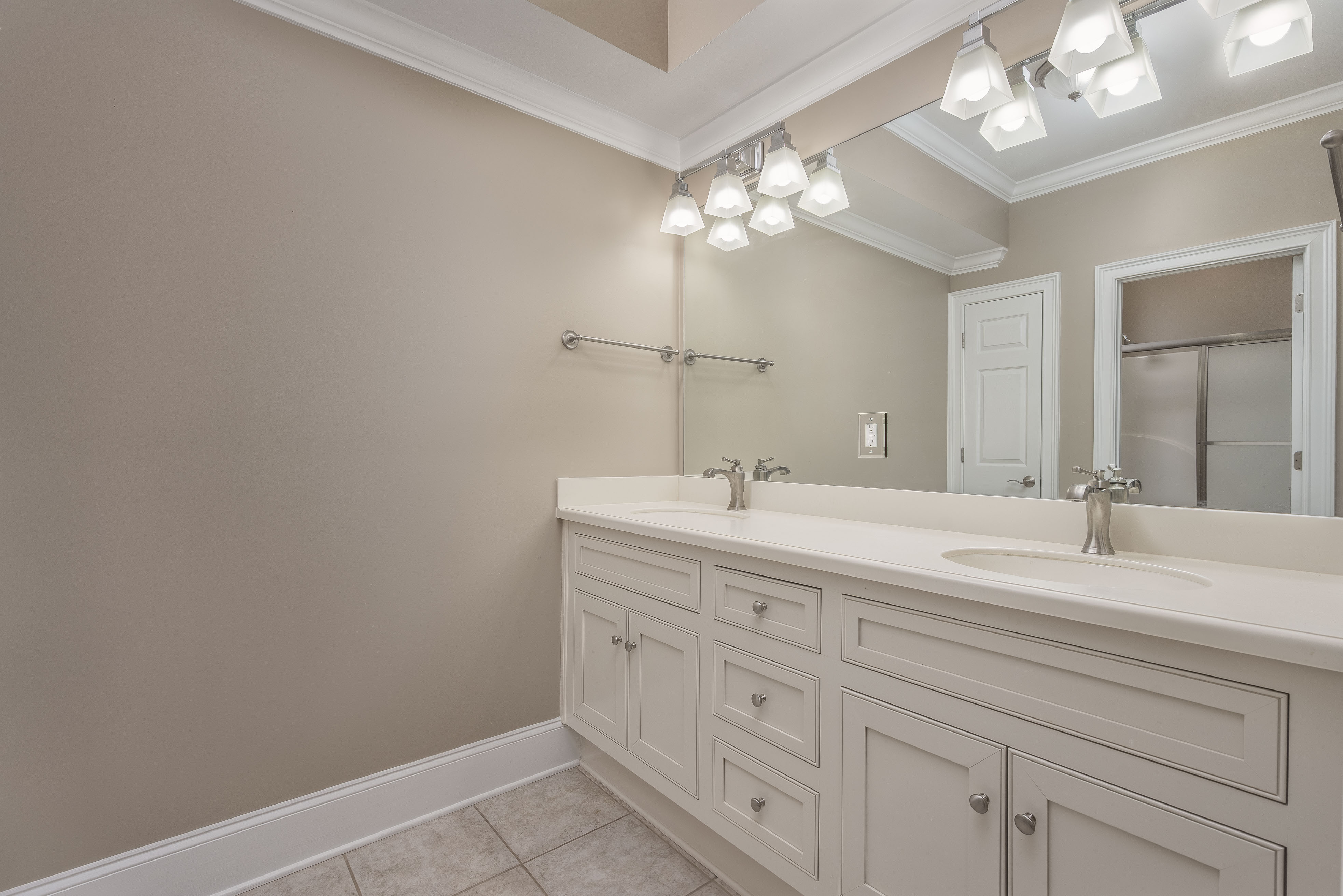 2701 Parrott's Pointe Road image 45